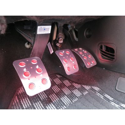 Photo3: TEZZO Non-slip pedal mat (3 pieces) for Alfa Romeo Giulietta