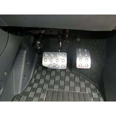 Photo2: TEZZO Non-slip pedal mat (2 pieces) for Alfa Romeo 147