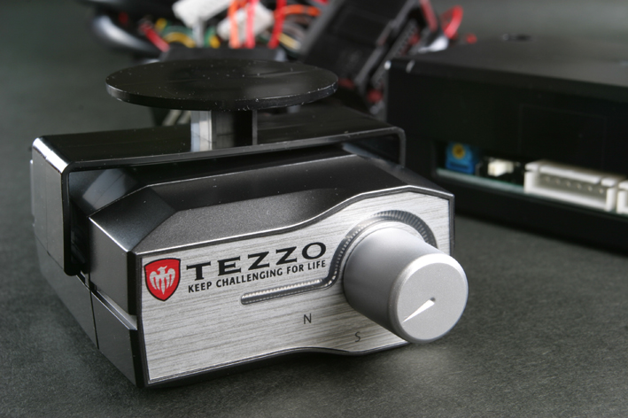 Photo1: TEZZO throttle controller for Alfa Romeo Brera 3.2L (1)
