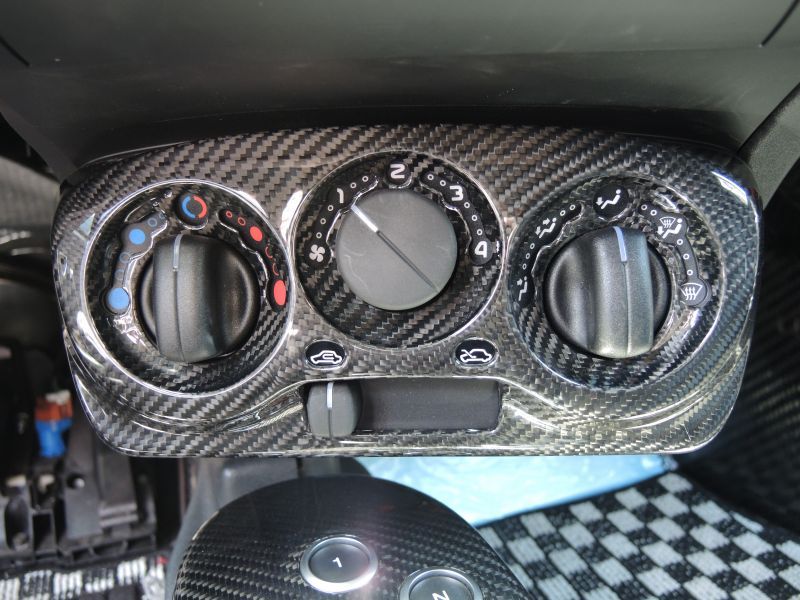 Photo1: 【New arrive】Alfa Romeo 4c carbon air conditioner cover by TEZZO STYLE (1)